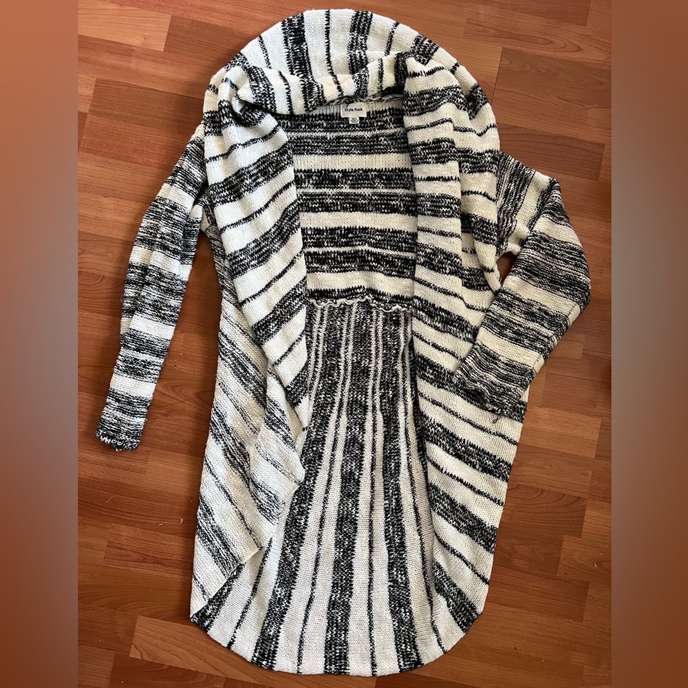 Super Cozy Black & White Open Cardigan Sweater